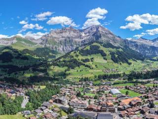 Cozy Adelboden Stay Parking & Mountain Views - 2