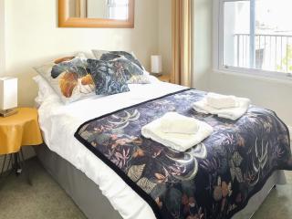 Valerie's Seaview - 9