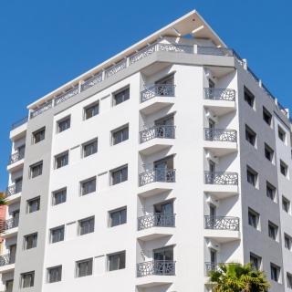 Cosy Apartment in Casablanca with Balcony - 45 m² and Garden - 1