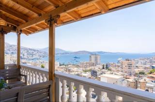 Quiet Penthouse Condo Sarandë - 2