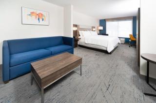 Holiday Inn Express Hotel & Suites St. Charles by IHG - 9