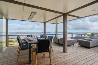 Villa 77 – Beachfront | Direct aan het strand met uitzicht over het water - 8