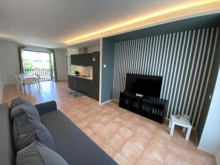 New Cornizzolo view - terrace, air conditioning & parking - 9