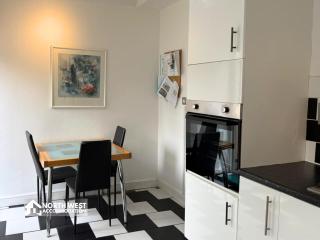 Warrington 3-Bedroom House Near Birchwood & Omega - 1