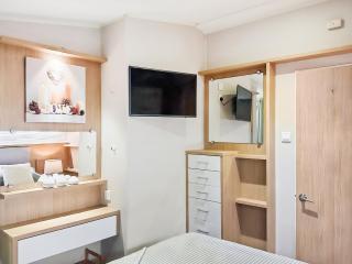 Poppys Retreat Lodge - 3