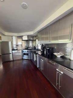 Charming Oceanfront Beach House in East Providence - 3