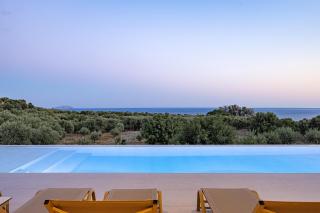 Mitatare Villas, By Hellocrete - 2