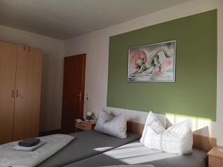Gästehaus "Zur Katze" - 4