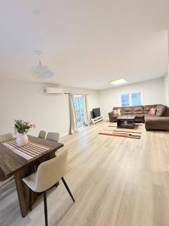 Modern 3BR Near Long Lake Minutes to Downtown - 6