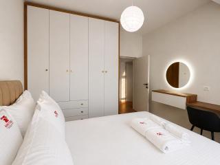 Matisse No7 - One Bedroom Apartment With Balcony - 9