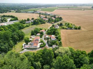 Chambre d'hôtes "Courcoury" à 10mn de Saintes et 35mn de l'Océan - 0