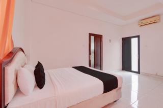 Hotel O near Pakuwon Mall formerly House Of Alfita - 1