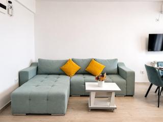 NeoPlace 39 by Meraki Pool & Spa Resort - 3