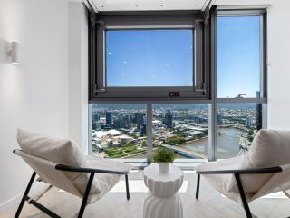 QW Riverside Luxe Apartments by Independent Host - 8
