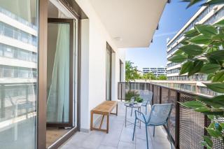Central - Balcony - Comfort & Calm Hideaway - 7