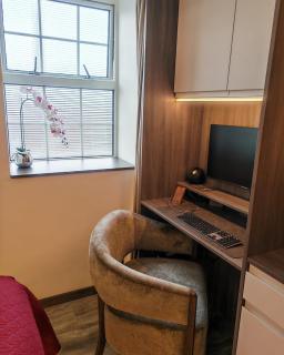 Luxury Studio in the Heart of Luton - 2