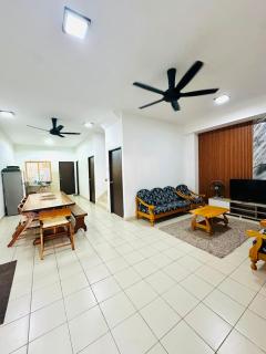Triple H Homestay Tawau - 0