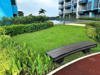 Bayshore 3BR Seaview beside Okada Manila Bay Sunset Airport MOA - 1