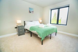 Modern 1BR Apt near Solihull & Central Birmingham - 7