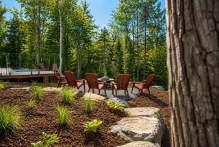 Snoheim - Luxury Chalet with Hot Tub & Four-Season Pool - 3