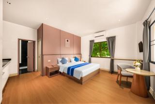 Selina Place Hotel - 0