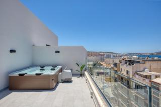 New - Stylish 2BR penthouse with Terrace, Seaview & private Jacuzzi by SF Homes 11 - 1