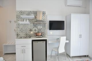 Ilion Luxury Studios & Apartments - 3