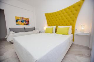 Ilion Luxury Studios & Apartments - 4