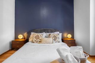 Majestic 4BR – Stay in the Heart of MTL - 5