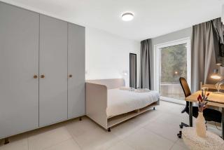 Modern Ensuite Dormitory Room Near Kirchberg - 1
