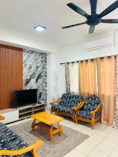 Triple H Homestay Tawau - 3