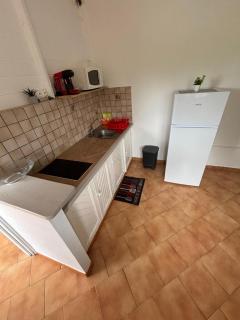 Appartement F2 en bas de villa KayFelo - 5