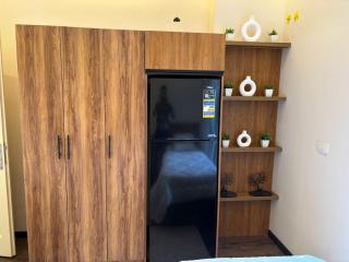 Rent house b8 - 8