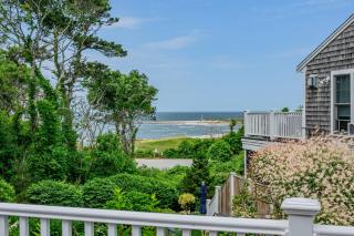 Close to private beach with ocean views - 5