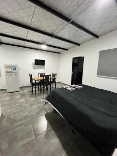 Apartamento moderno a estrenar con garaje - 0