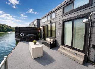 H20 Serenity - Pet Friendly Cozy Stay - 9