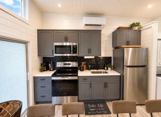 H20 Serenity - Pet Friendly Cozy Stay - 7