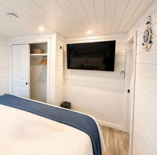 H20 Serenity - Pet Friendly Cozy Stay - 4