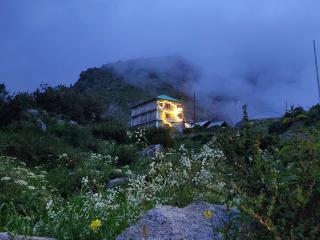 LAP Stays - Wanderer's Nest - 9