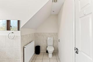 Corris House I Excellent Location I Driveway Parking I Self-Check-In I Smart TVs I Fast Wifi I By Yoko Property - 7