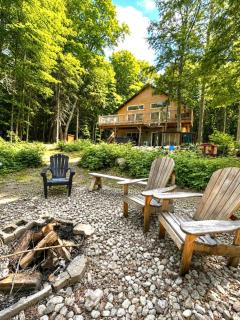 Modern Retreat in Forest with Hot Tub - 6