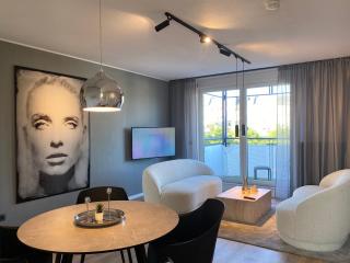 Karls Business Apartment H42 mit separatem Büro und Balkon - 0