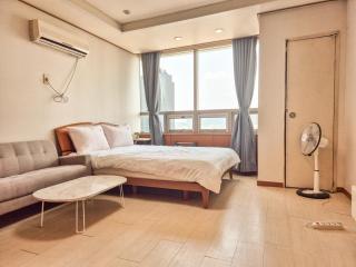 Sinsa Sky Lounge - 0