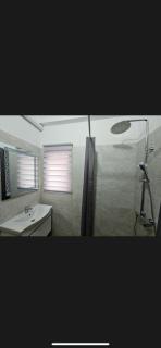 Guest - SEA BREEZE APARTMENTS-Sea View - 1