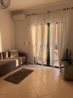 The White Donkey Apartment House - Sarandë - 5