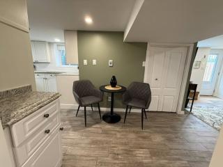 Modern 2BR Retreat w Heated Floors-Gazebo - 3