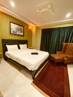 Supreme Luxury Apartment in Gulberg Lahore - 0