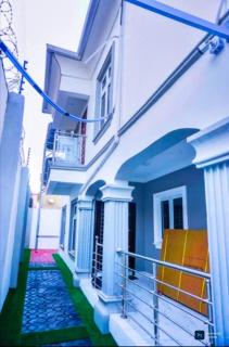 Eclipse apartments ibadan akala Express oluyole - 0