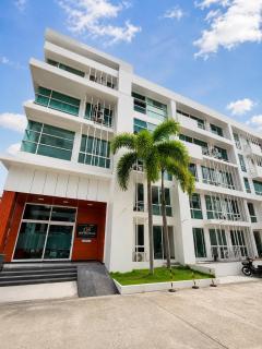 Dee Residence Phuket - Deluxe 2-Bedroom Apartment - 8