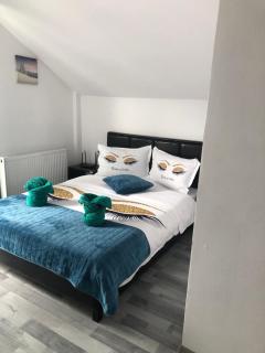 Casa din gradina - 6